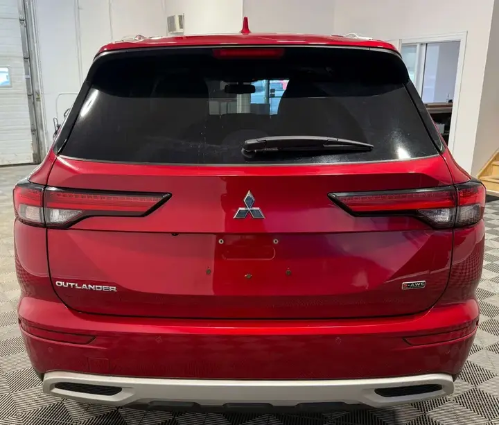 Mitsubishi Outlander 2023 photo 4