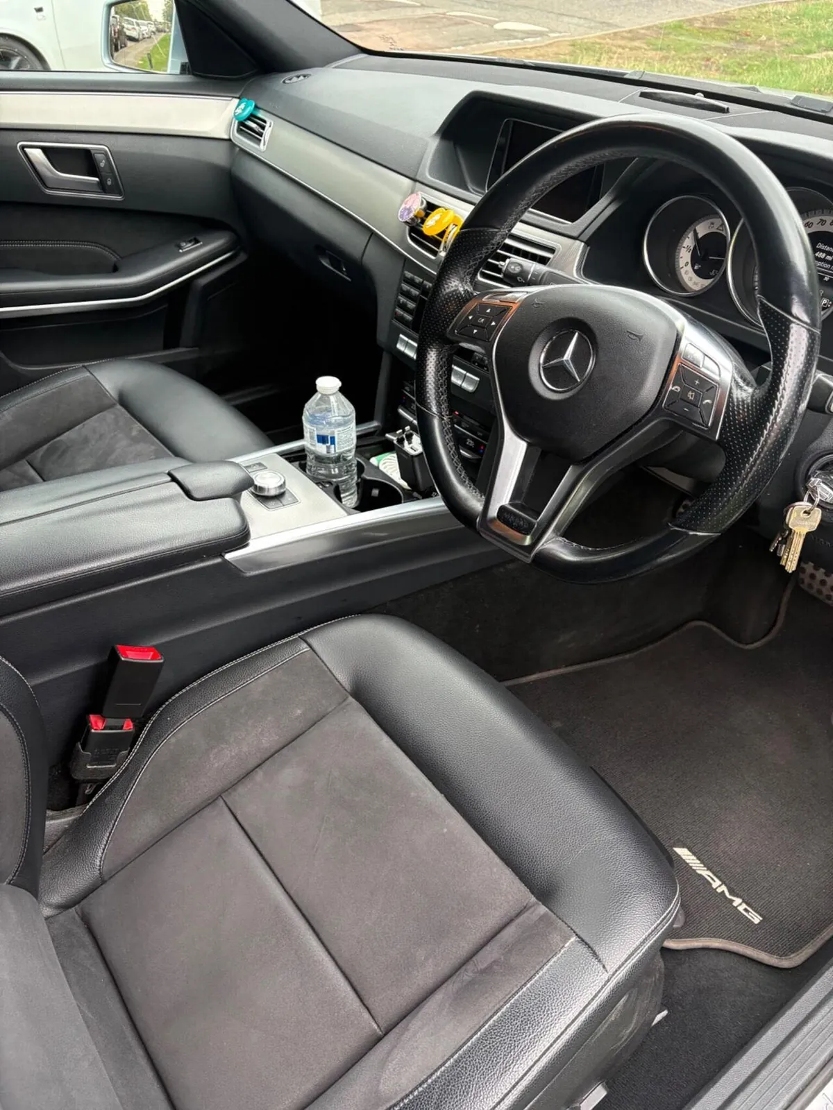 Mercedes-Benz E-Class 2014 photo 5