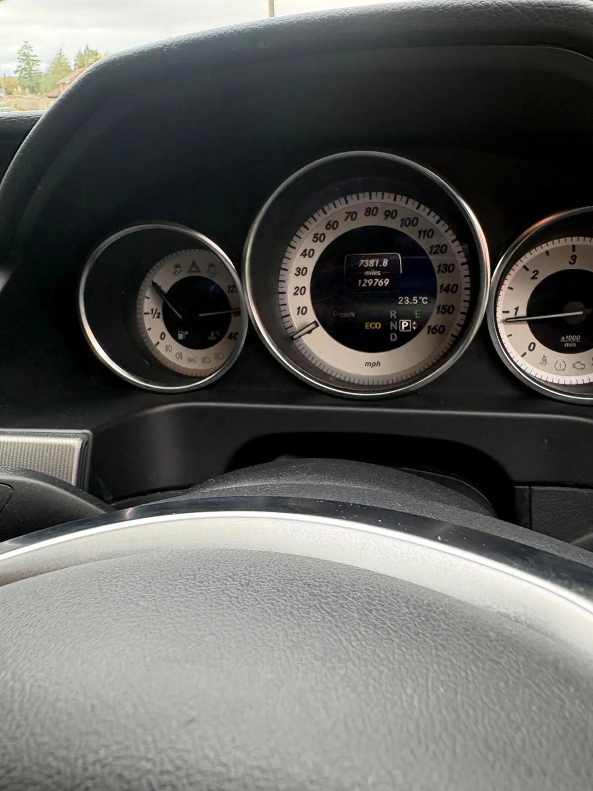 Mercedes-Benz E-Class 2014 photo 4