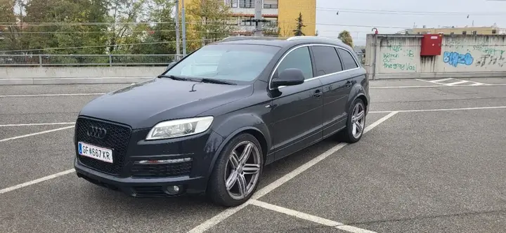 Audi Q7 2007 photo 2