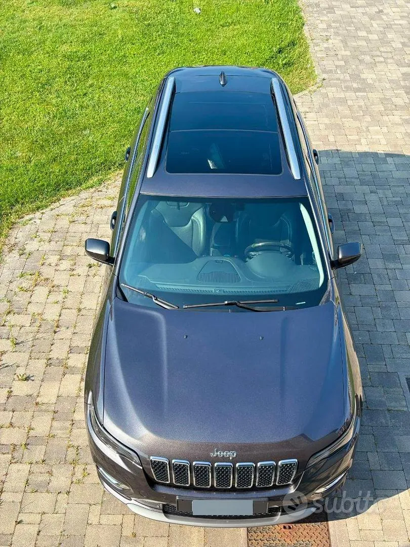 Jeep Cherokee 2019 photo 4