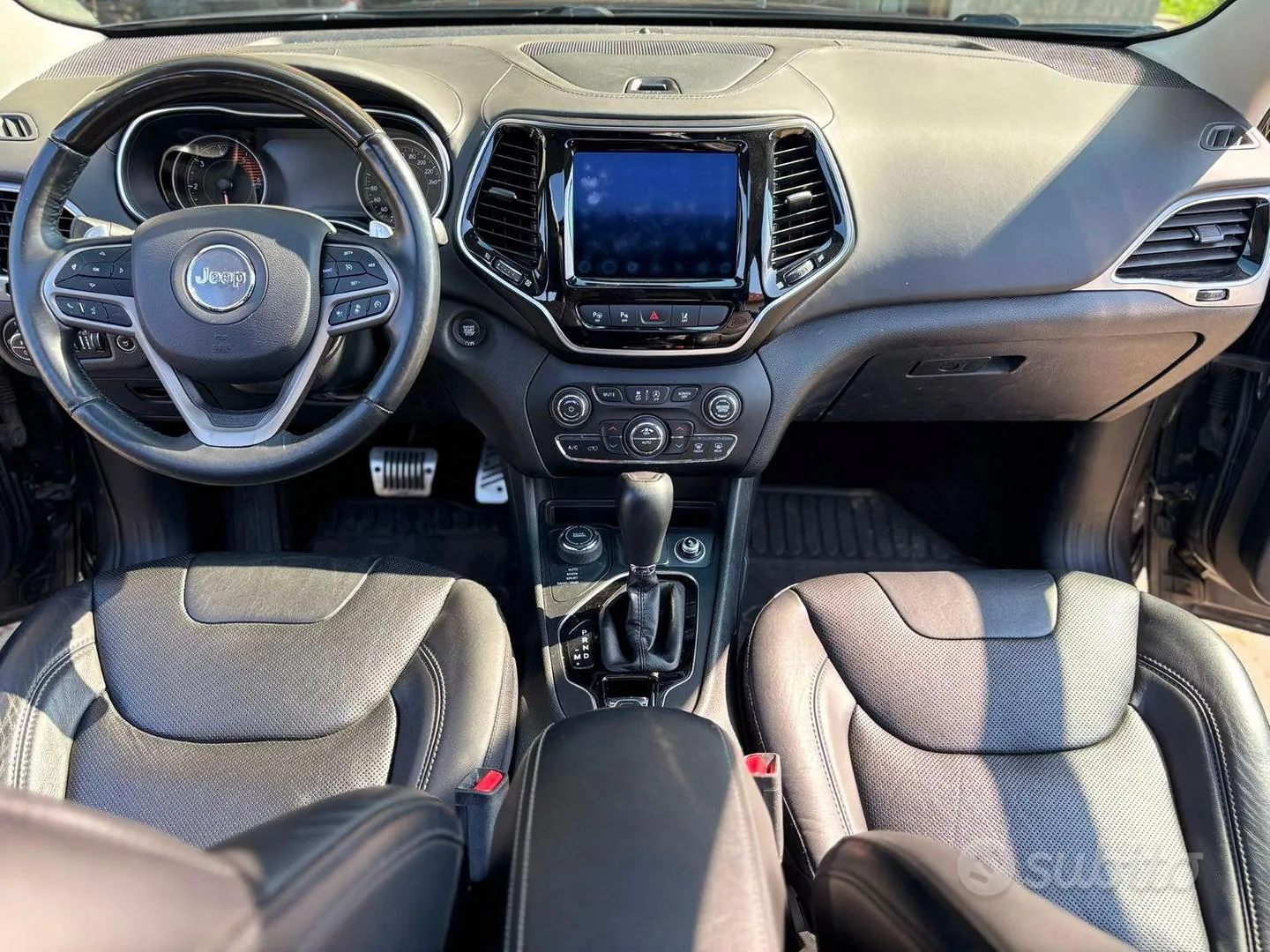 Jeep Cherokee 2019 photo 3