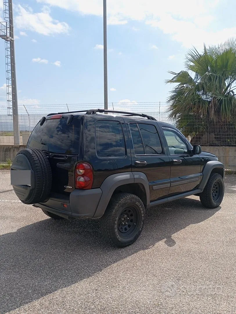 Jeep Cherokee 2008 photo 2