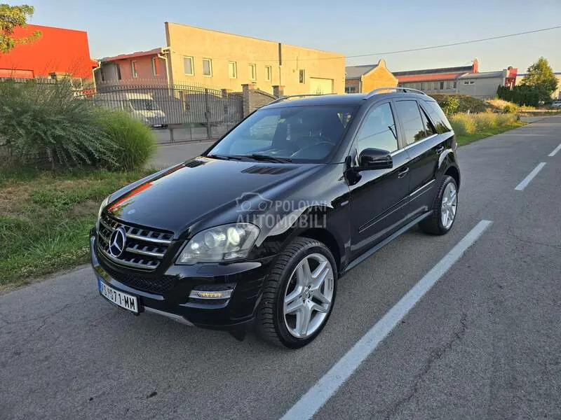 Mercedes-Benz Ml 300 2011 photo 3