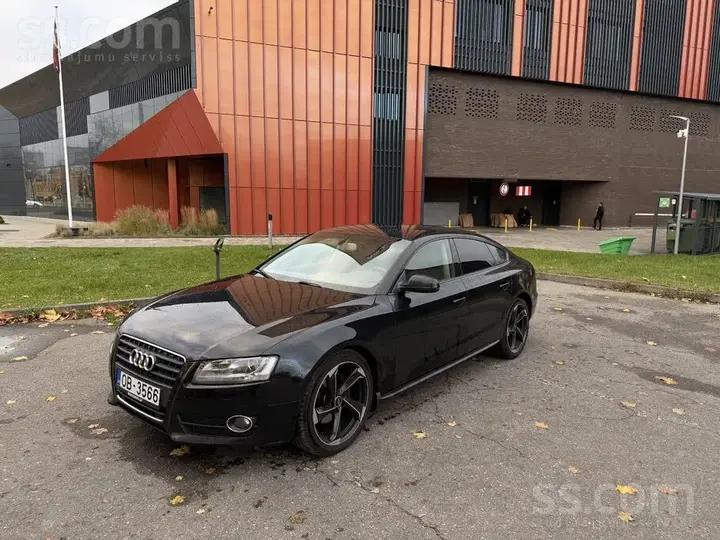 Audi A5 2011 photo 4