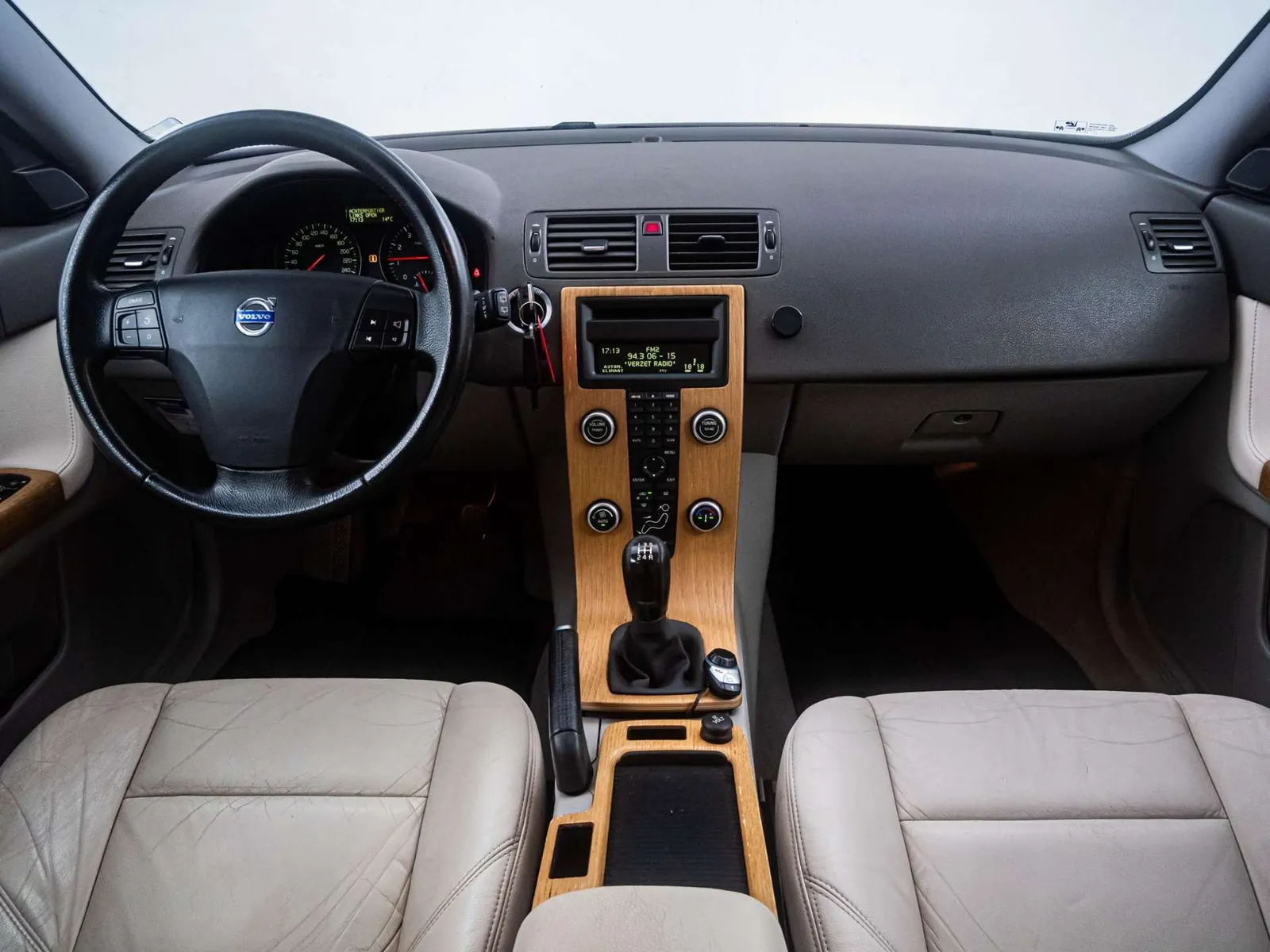 Volvo V50 2008 photo 2