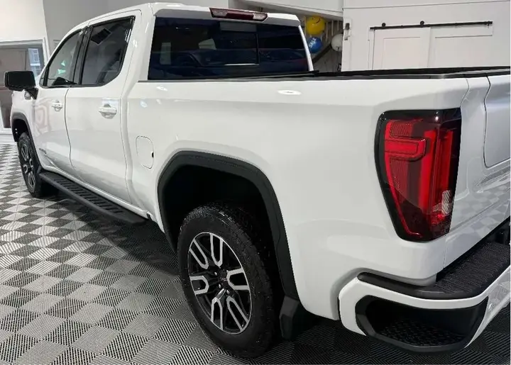 GMC Sierra 1500 2024 photo 3