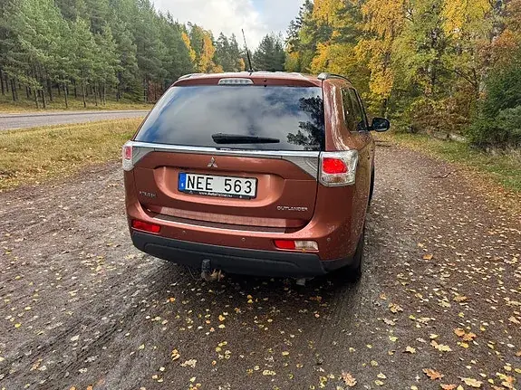 Mitsubishi Outlander 2013 photo 4