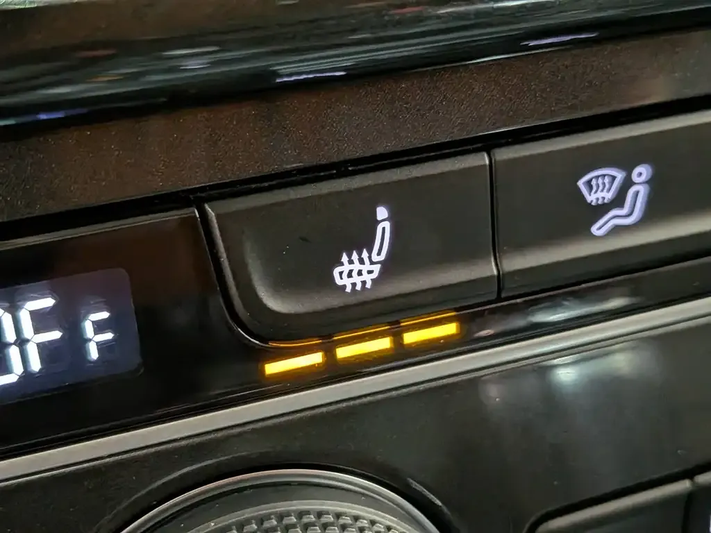 Volkswagen Golf 2018 photo 3