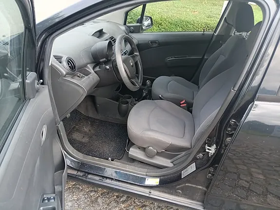 Chevrolet Spark 2011 photo 3