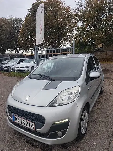 Peugeot 107 2013 photo 4