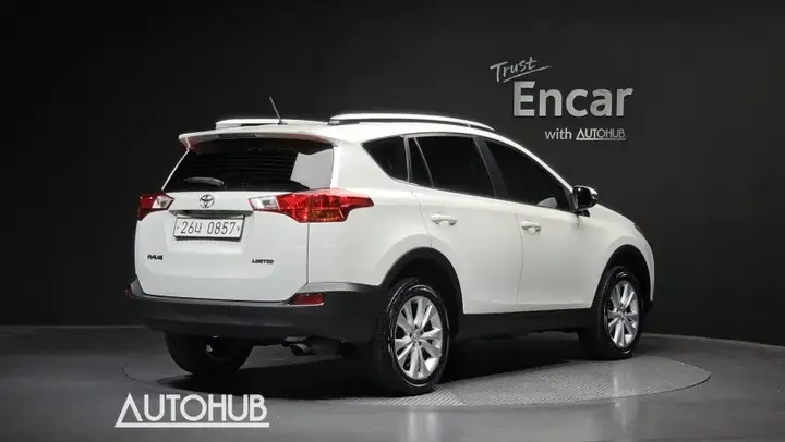 Toyota Rav4 2015 photo 2