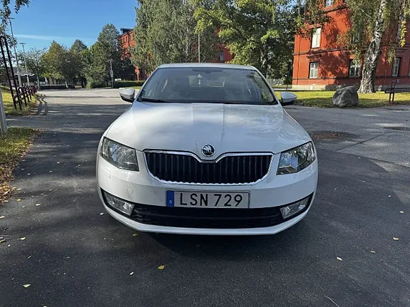 Skoda Octavia 2015 photo 3