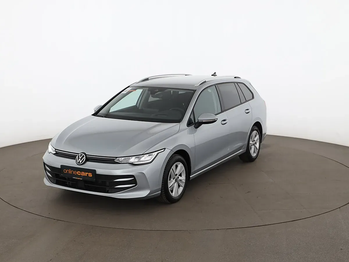 Volkswagen Golf 2024 photo 2