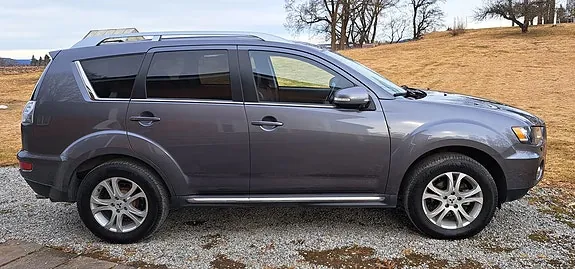 Mitsubishi Outlander 2011 photo 4