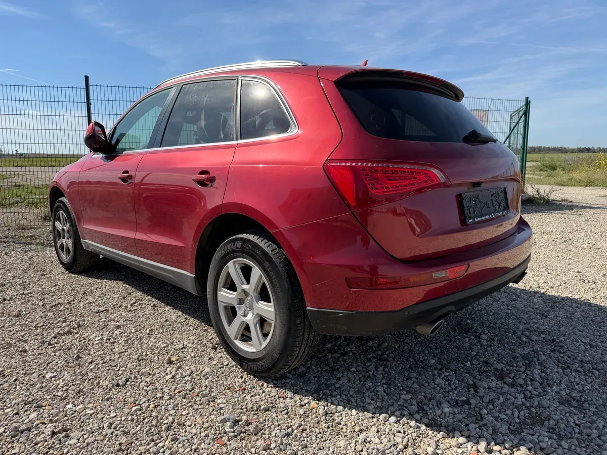 Audi Q5 2009 photo 2