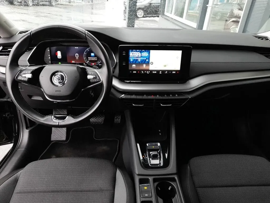Skoda Octavia 2022 photo 3