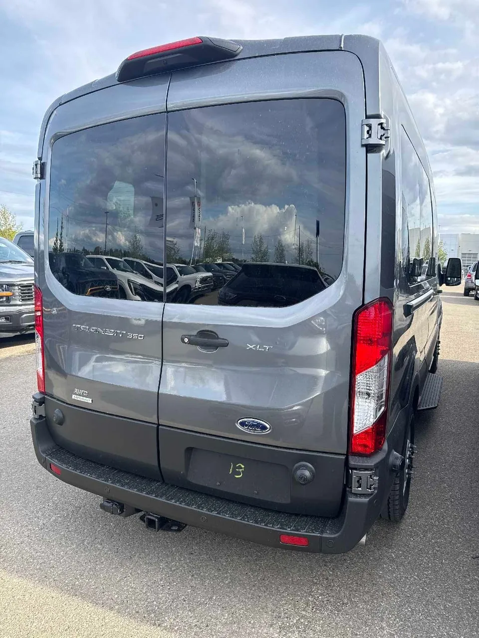 Ford Transit 2025 photo 2