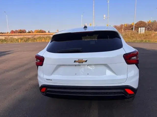 Chevrolet Trax 2024 photo 3
