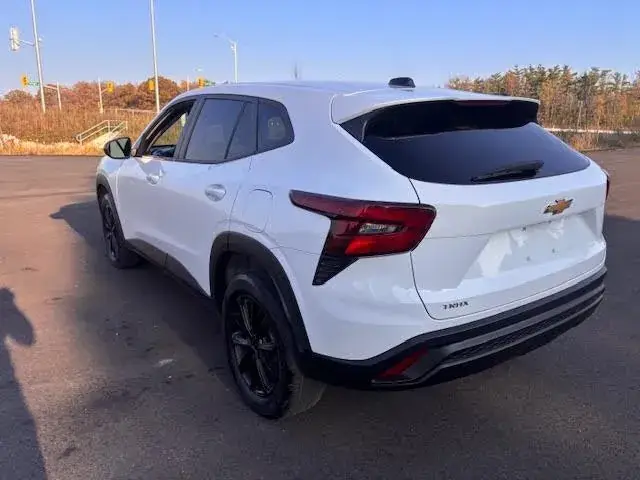 Chevrolet Trax 2024 photo 4