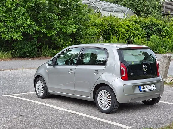 Volkswagen Up 2016 photo 4
