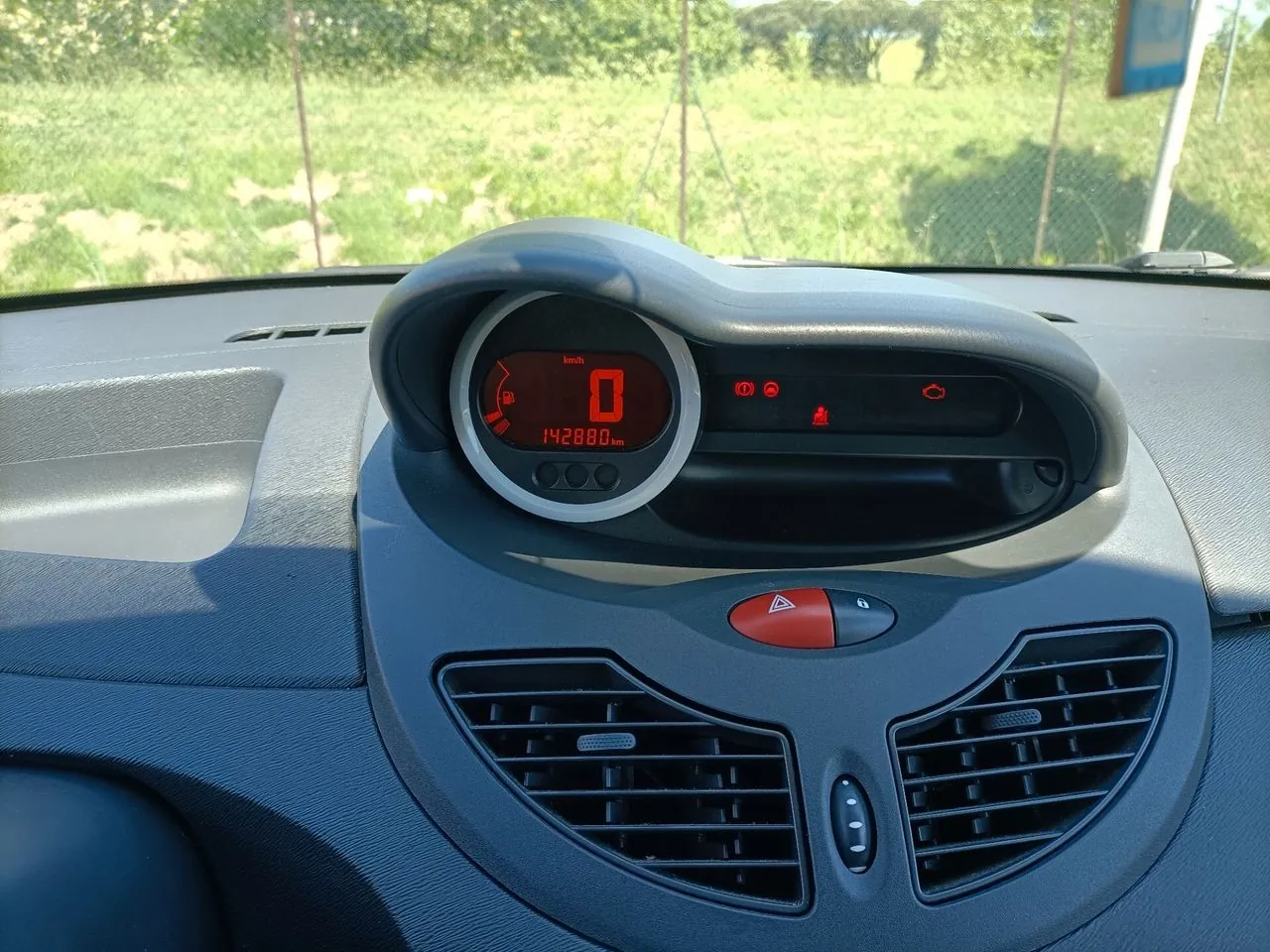 Renault Twingo 2011 photo 5