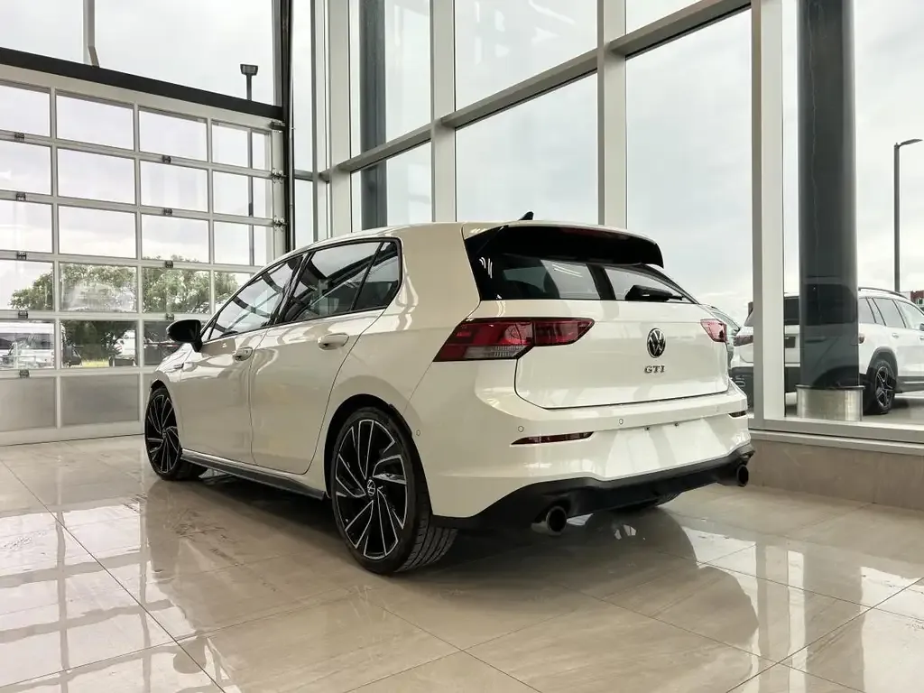 Volkswagen Golf Gti 2023 photo 5