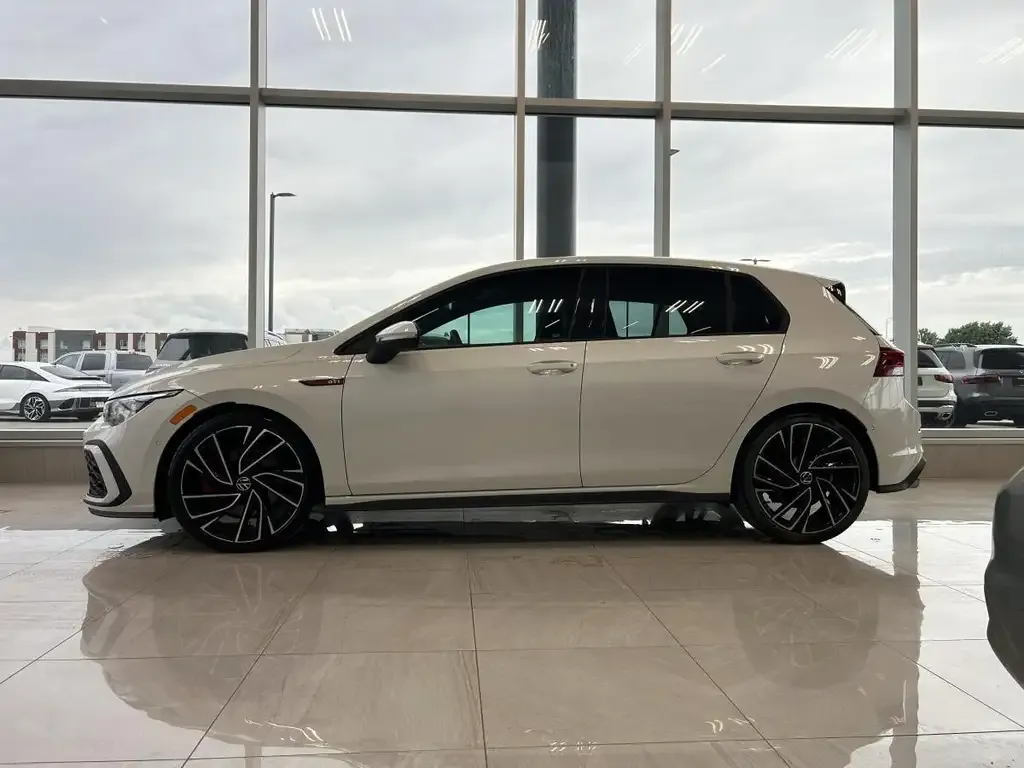 Volkswagen Golf Gti 2023 photo 4