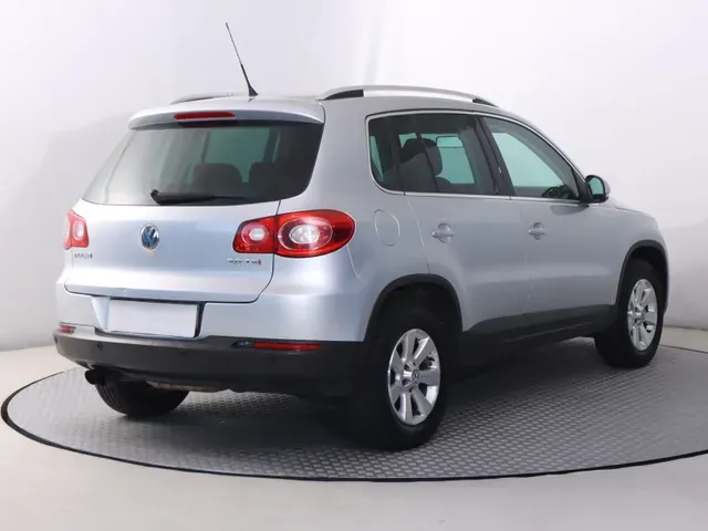 Volkswagen Tiguan 2009 photo 4