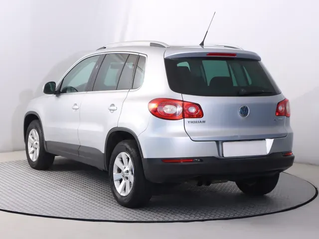 Volkswagen Tiguan 2009 photo 3