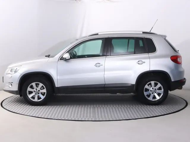 Volkswagen Tiguan 2009 photo 2