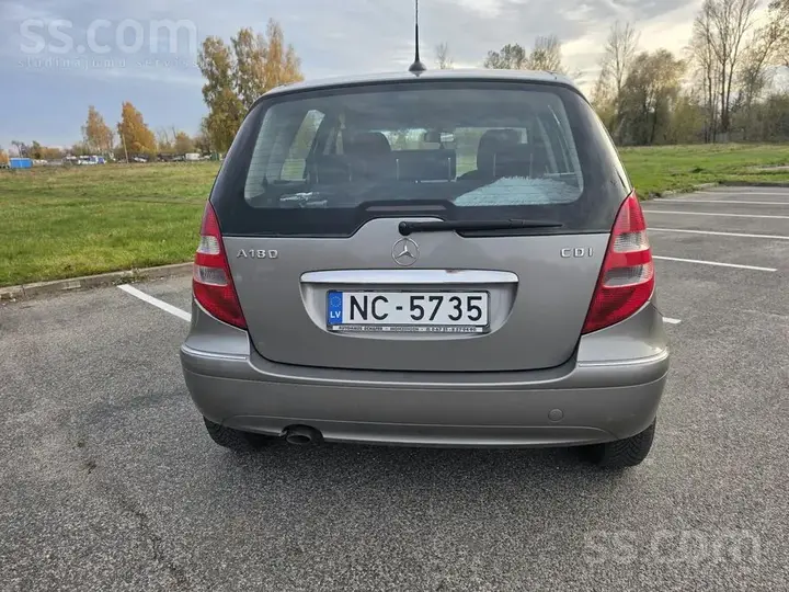 Mercedes-Benz A 180 2005 photo 5
