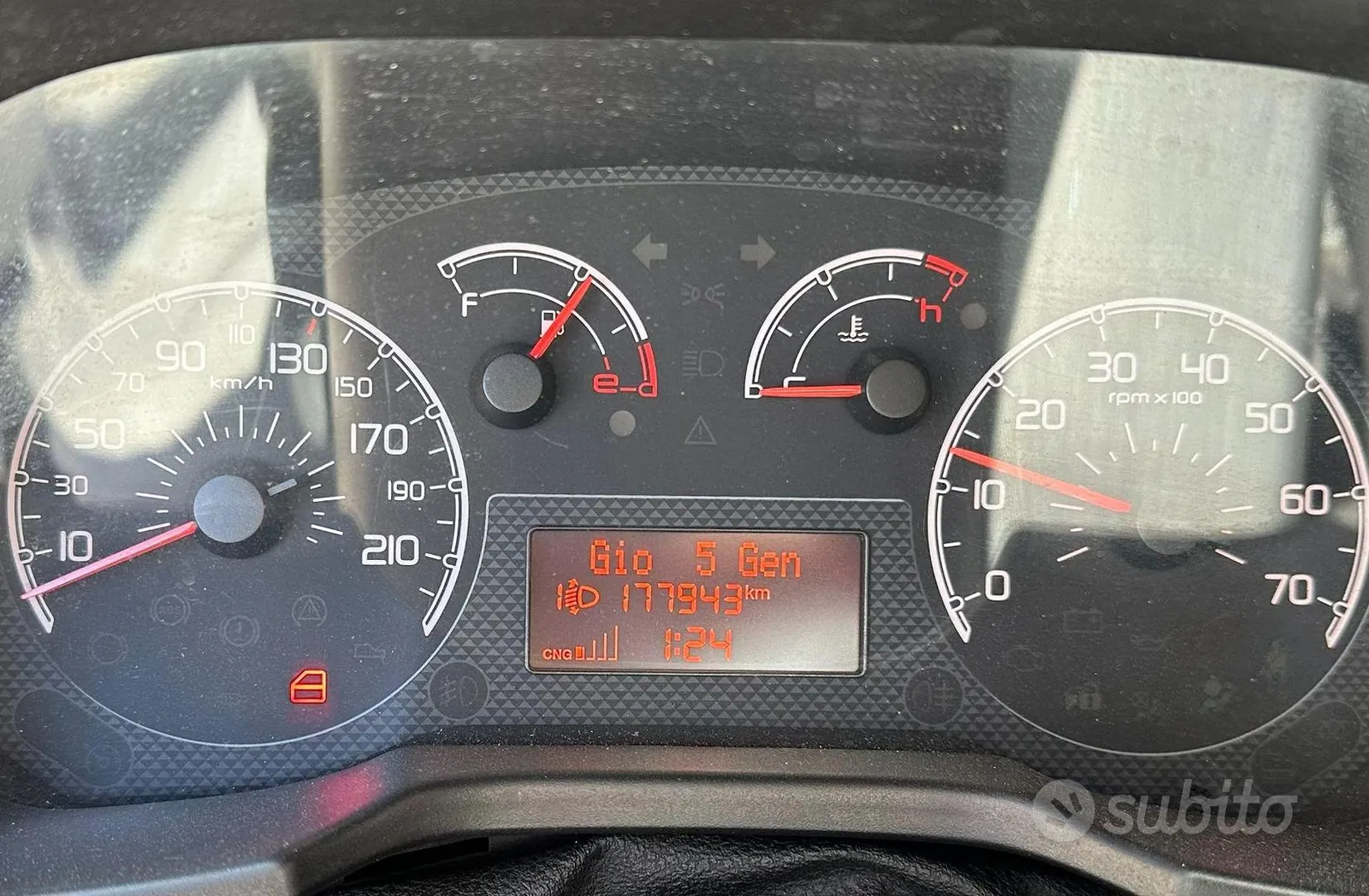 Fiat Fiorino 2013 photo 4