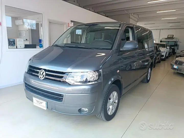 Volkswagen Transporter Caravelle