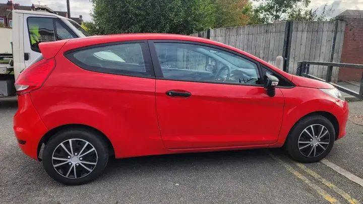 Ford Fiesta 2012 photo 5