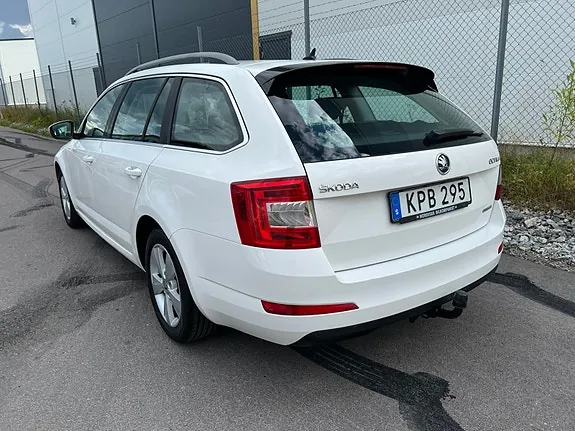 Skoda Octavia 2015 photo 3