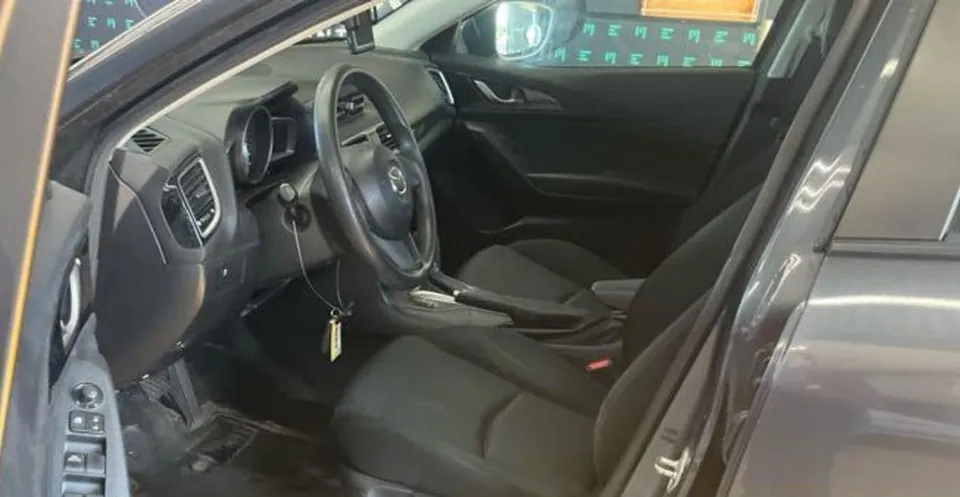 Mazda Mazda3 2015 photo 5