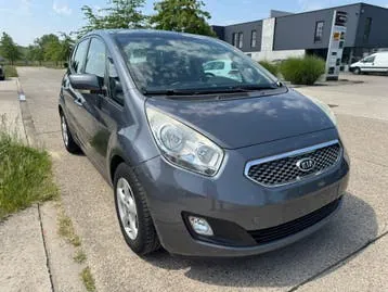 Kia Venga 2011 photo 3