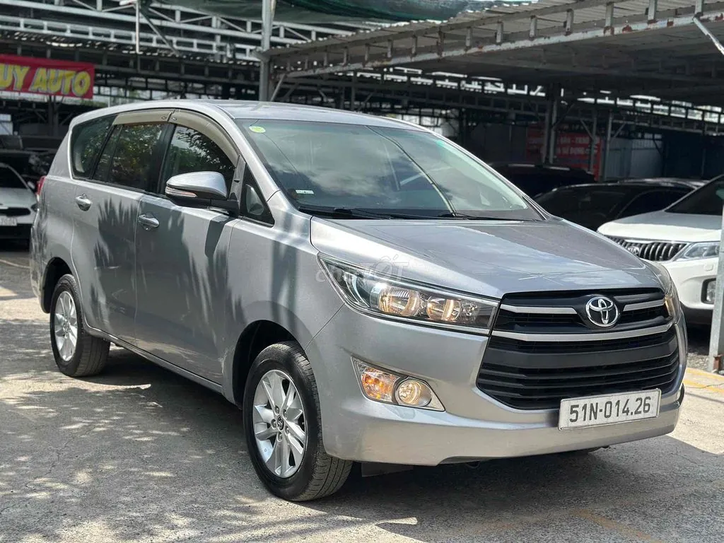 Toyota Innova 2017 photo 2