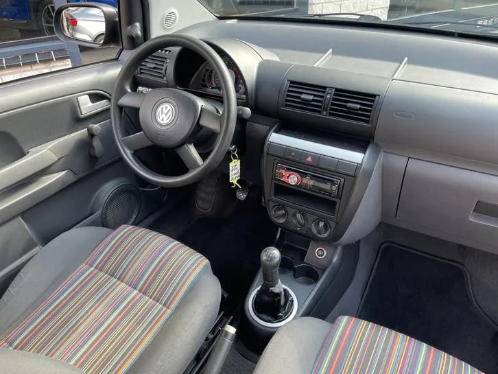Volkswagen Fox 2006 photo 2