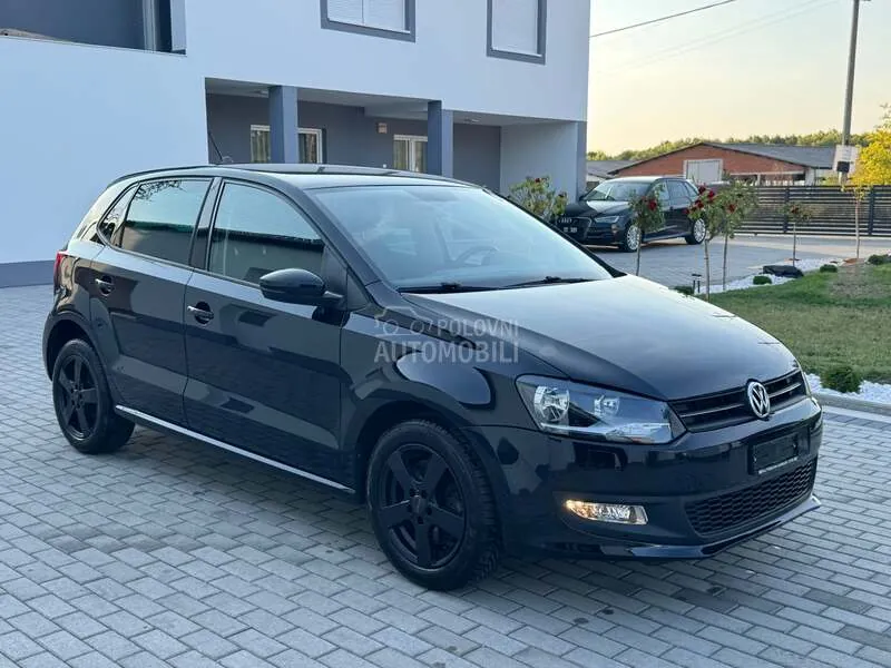 Volkswagen Polo 2012 photo 2