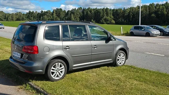 Volkswagen Touran 2015 photo 3