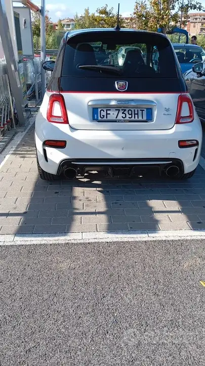 Abarth 595 2021 photo 2