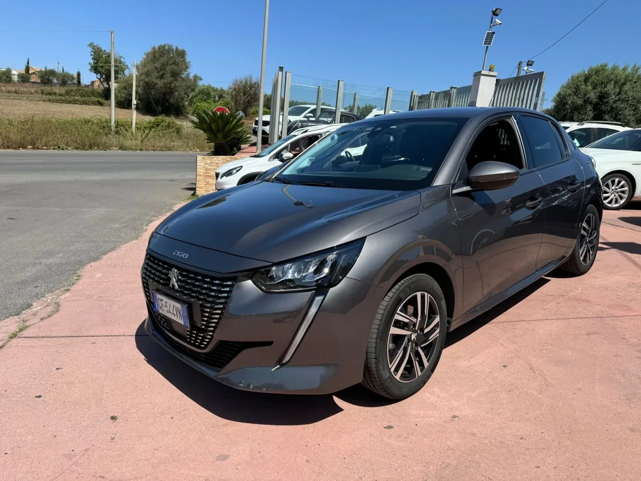 Peugeot 208