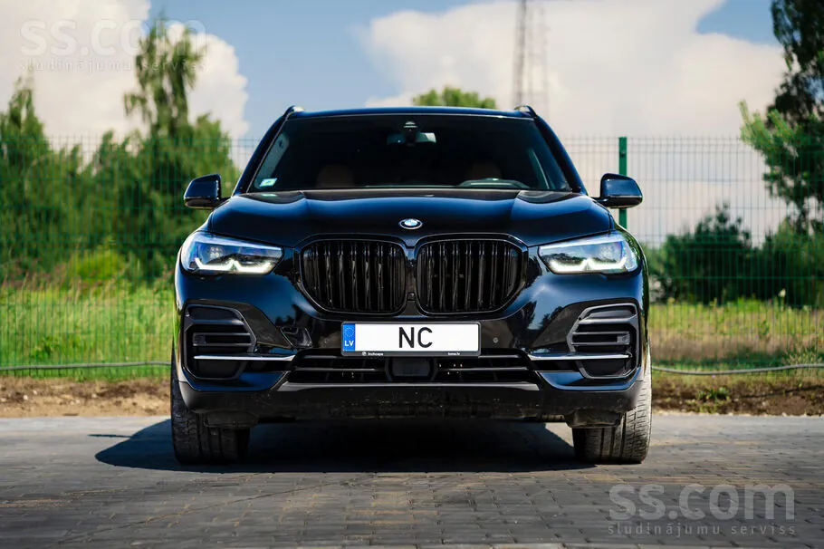 BMW X5 2022 photo 2