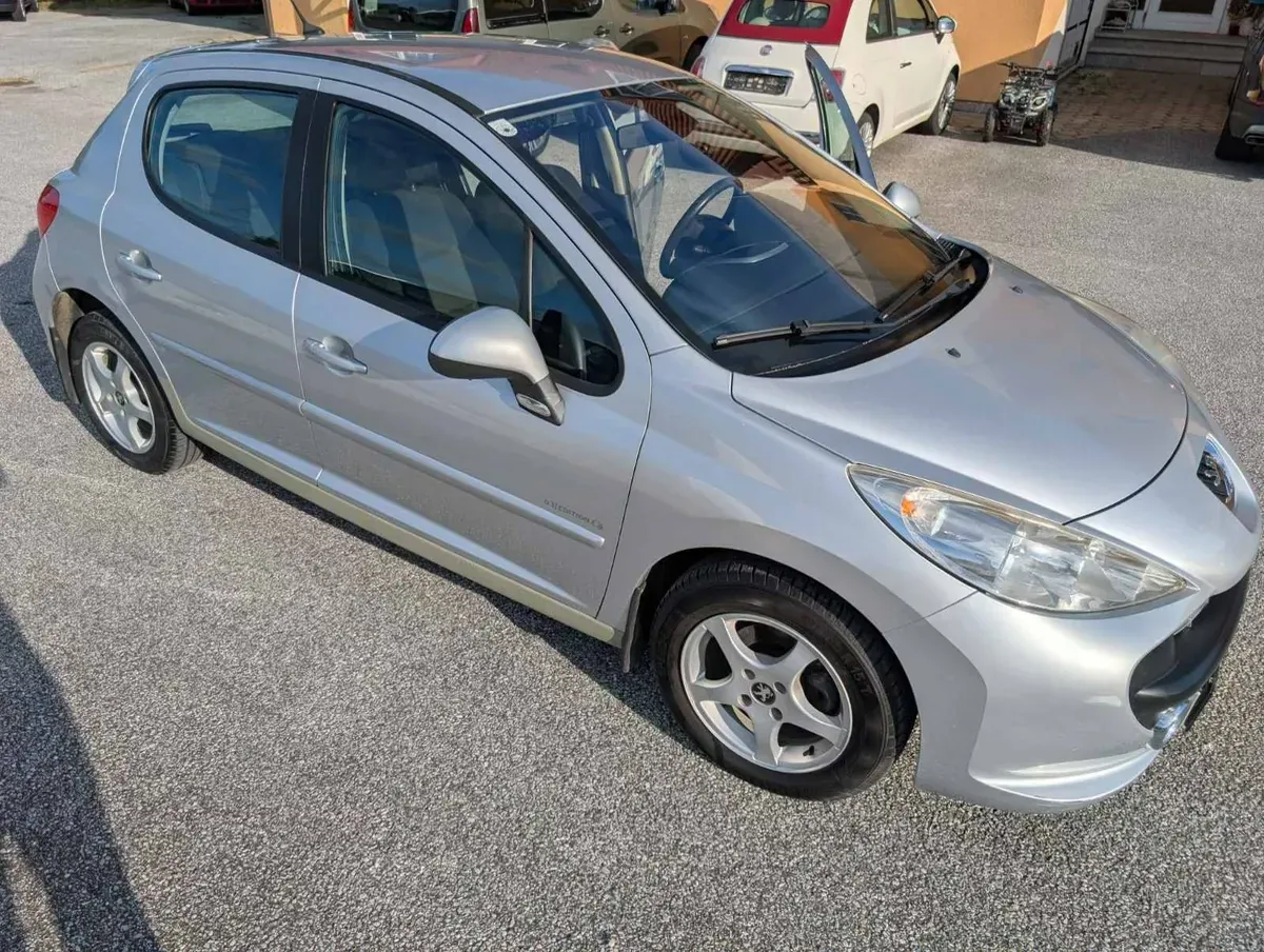 Peugeot 207