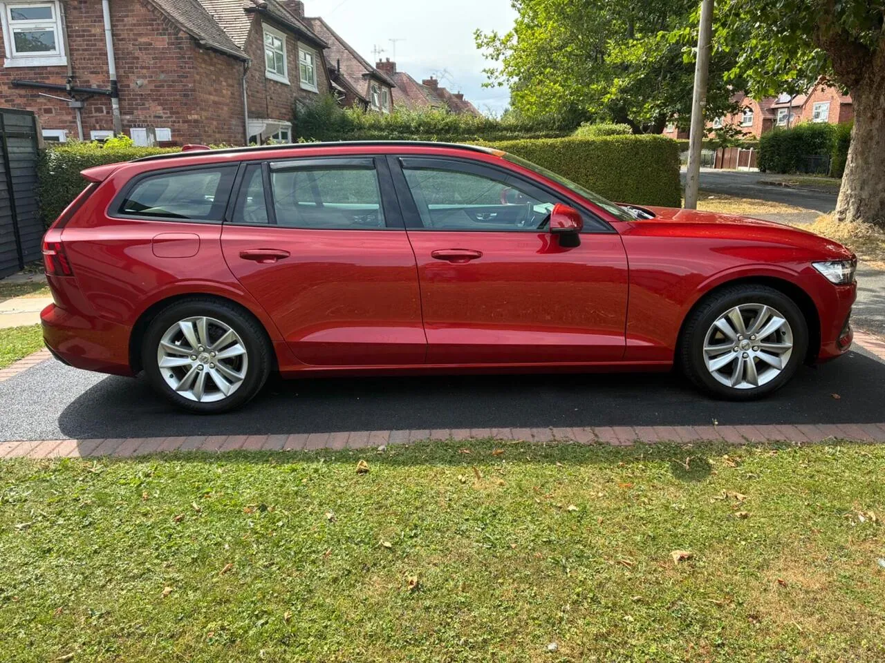 Volvo V60 2019 photo 2
