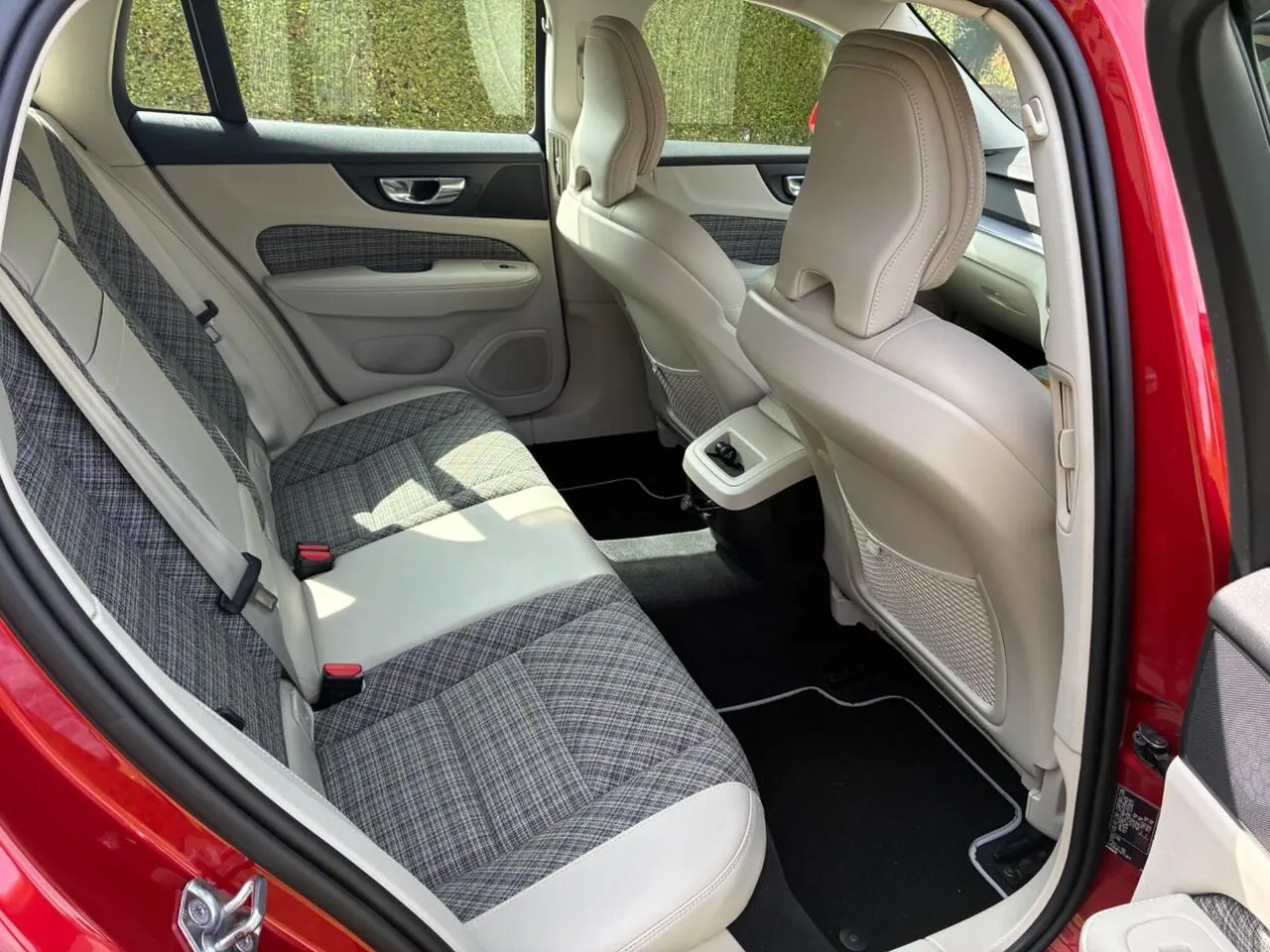 Volvo V60 2019 photo 5