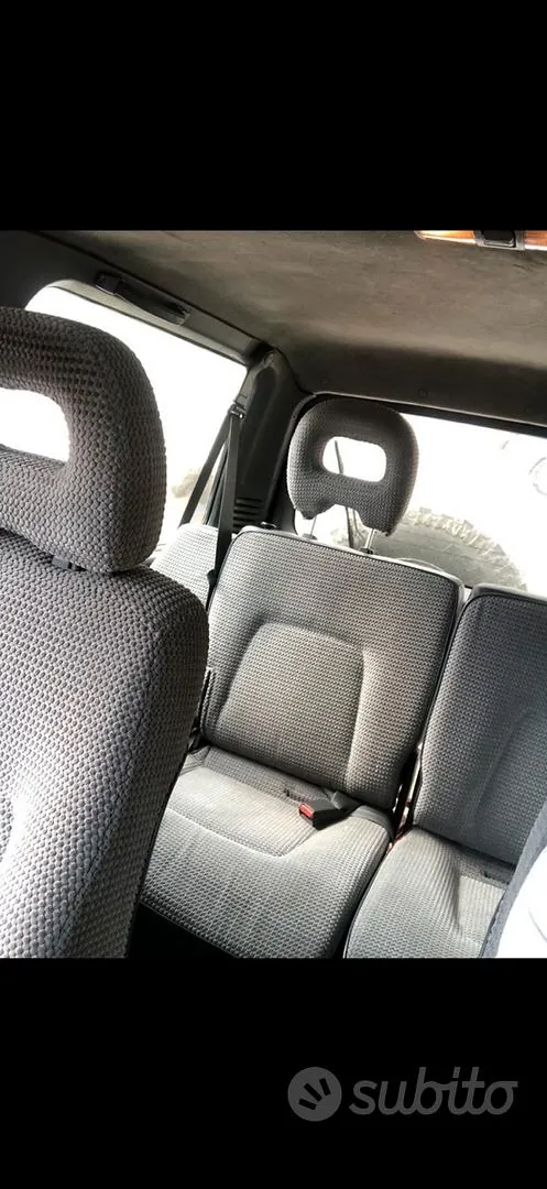 Mitsubishi Pajero 1995 photo 2