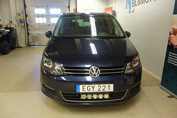 Volkswagen Sharan 2015 photo 2